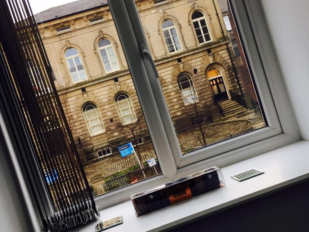 Bradford Luxury Central Apartment Exterior photo