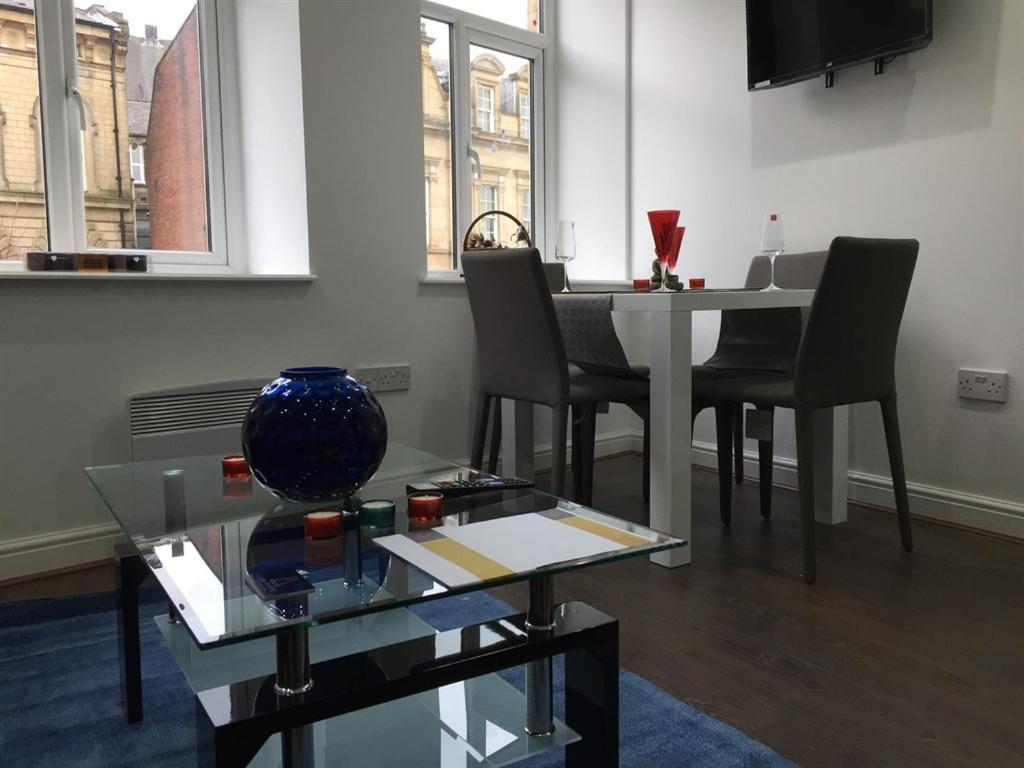 Bradford Luxury Central Apartment Exterior photo